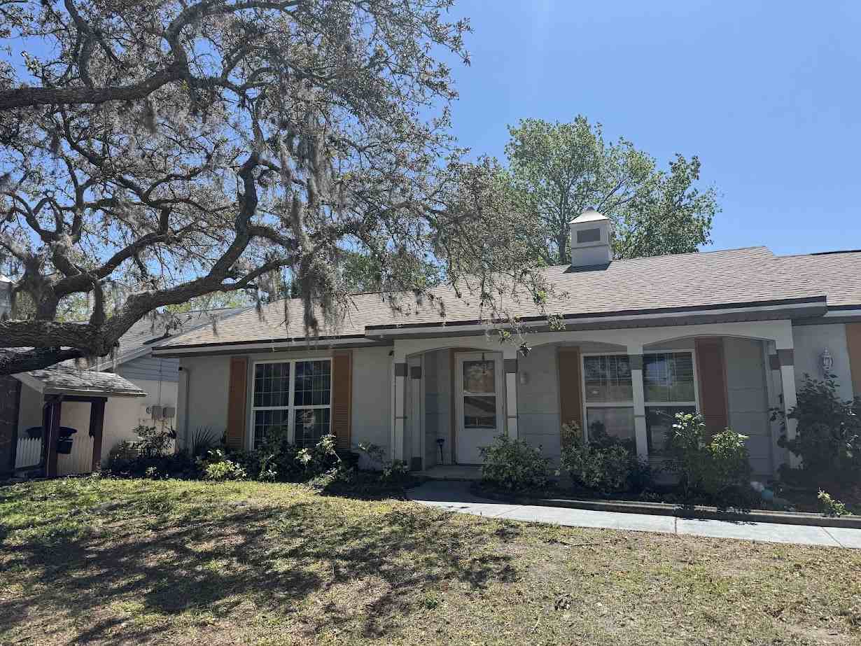 8512 Mill Creek Ln - Photo 2 of 29