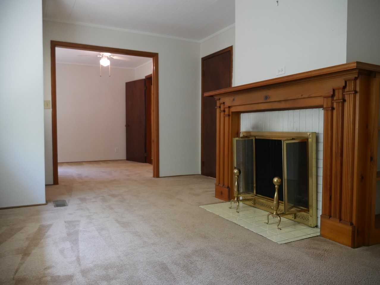 1301 Brickyard Rd - Photo 3 of 33