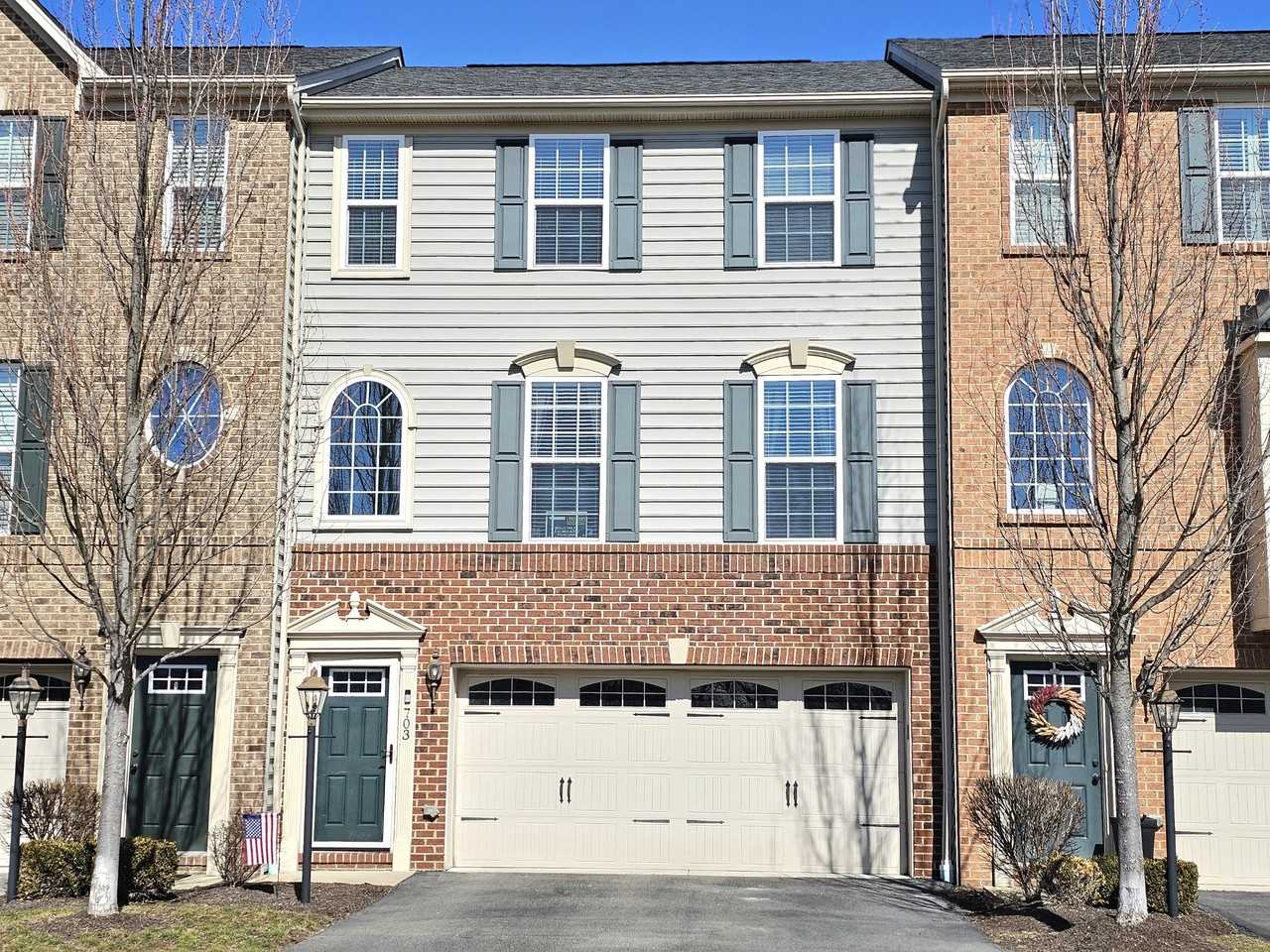 703 Pointe View Dr #703 - Photo 2 of 29