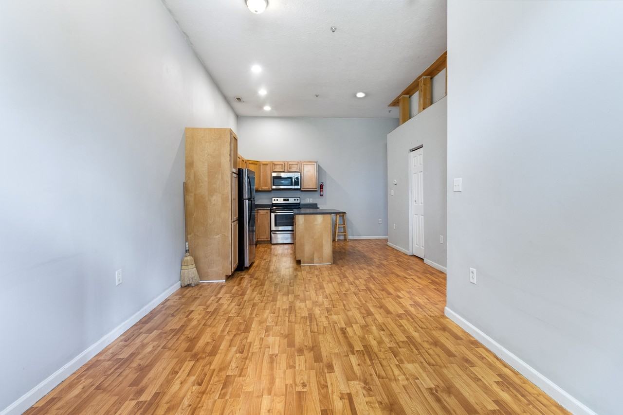 400 Forest Avenue - Photo 5 of 50