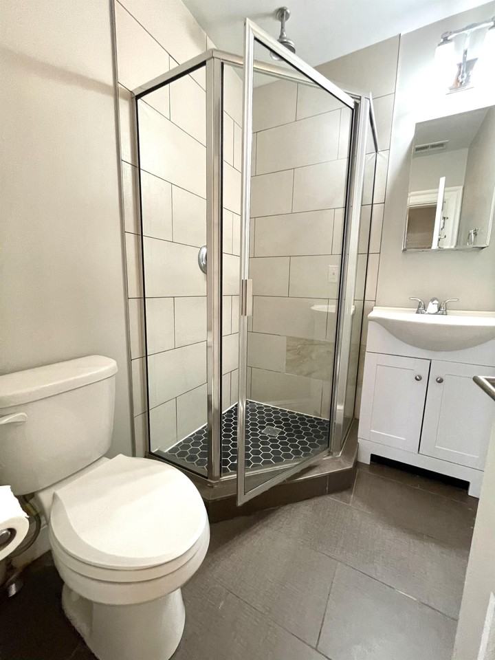 124 Berkshire Street - Photo 6 of 8