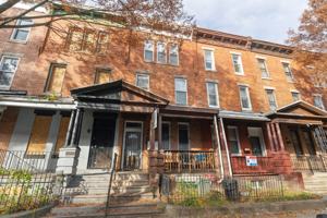 featured image of 2252 N Park Ave