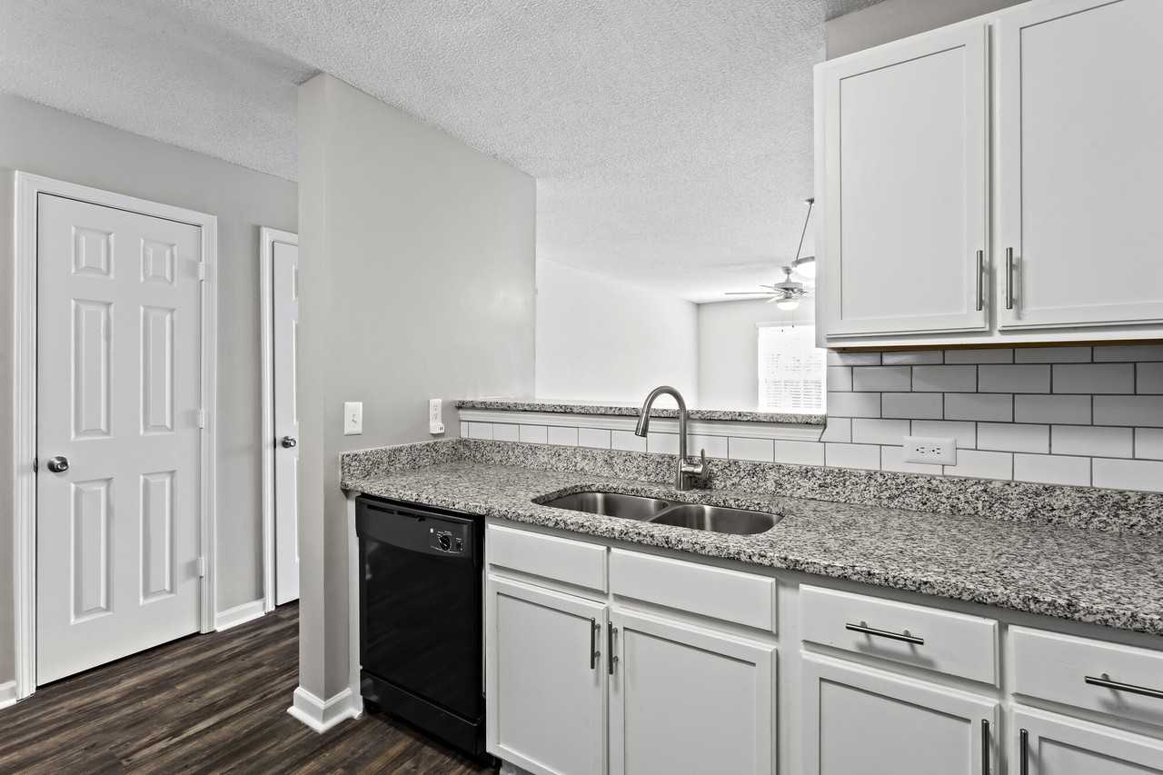 The Deryn - Photo 7 of 57