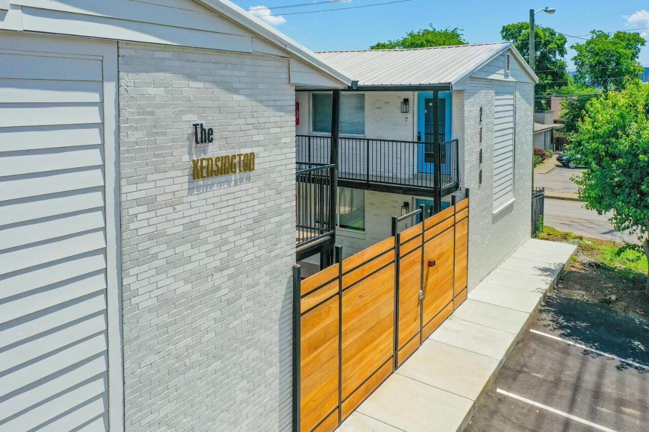 The Kensington - Photo 3 of 22