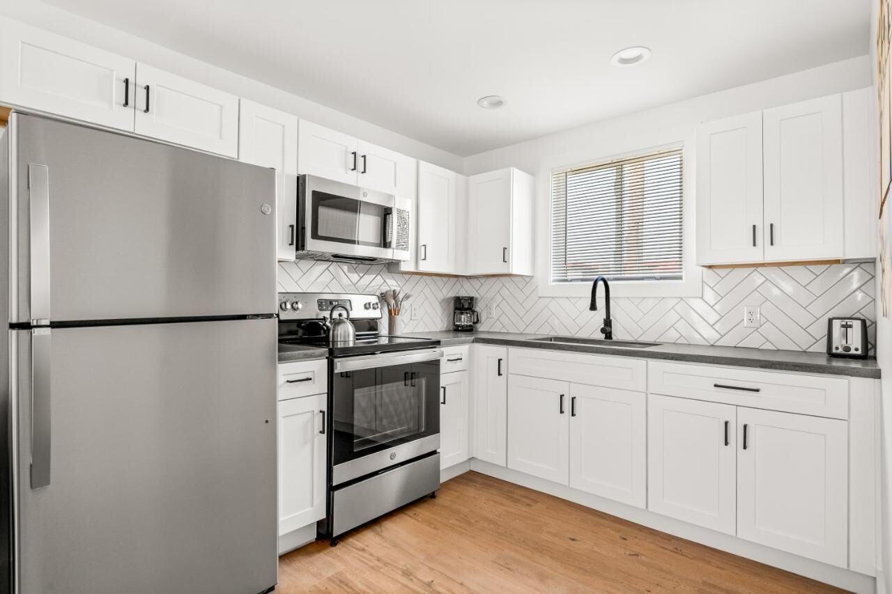 The Kensington - Photo 5 of 22