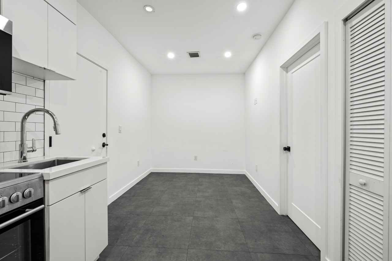 536 NW Miami LLC - Photo 5 of 50