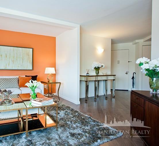 W 42nd St #2927 - Photo 2 of 11