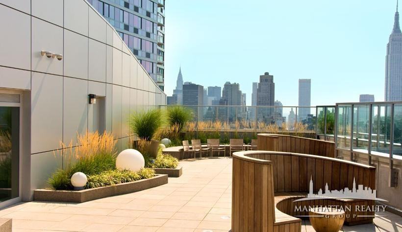 W 37th St #9I - Photo 5 of 11