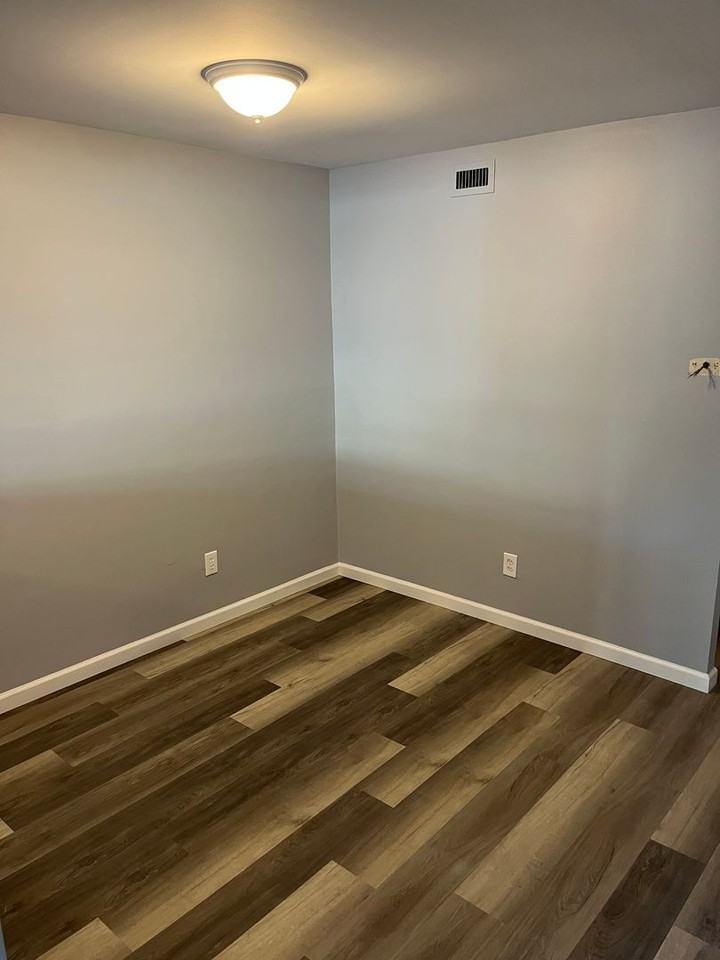 2202 Pileggi Rd - Photo 3 of 10