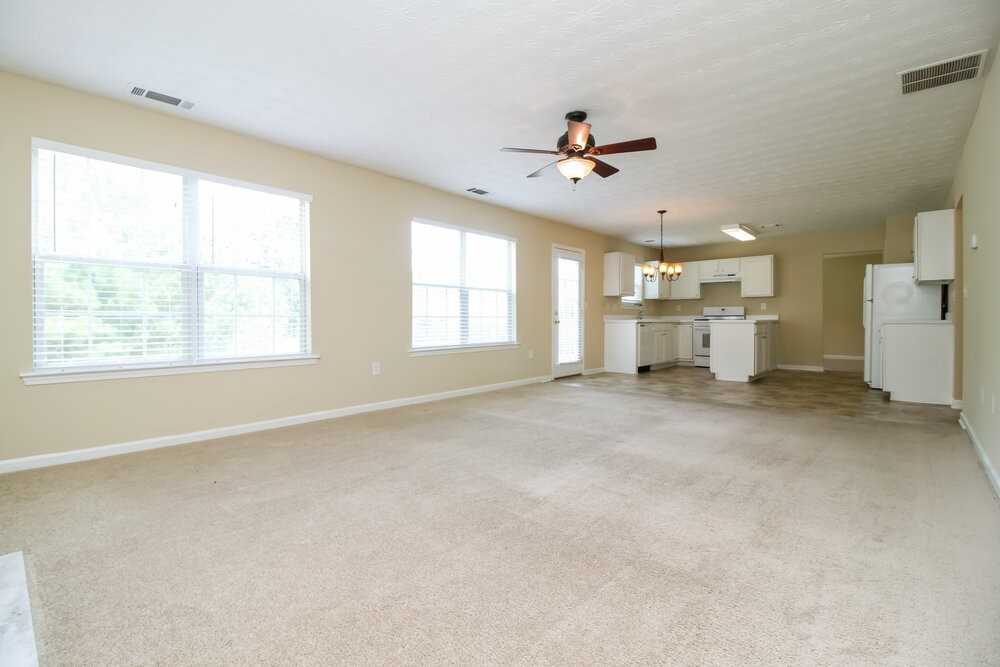 4065 Crescent Walk Ln - Photo 2 of 15