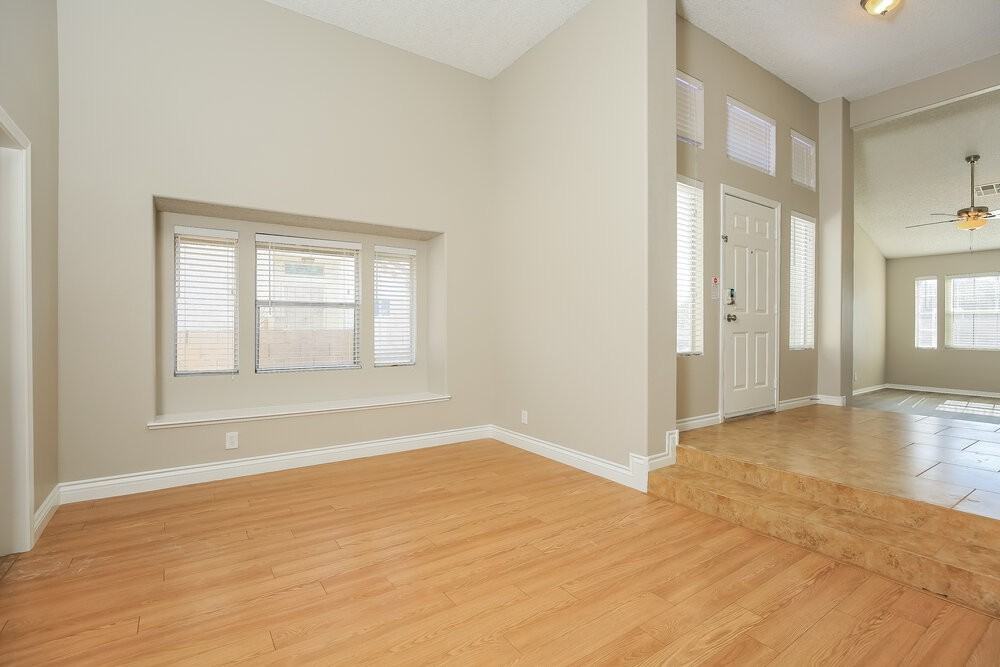 7336 Atwood Ave - Photo 7 of 22