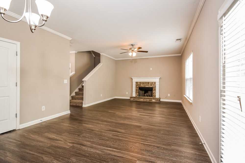 23 Fieldcrest Dr - Photo 4 of 17