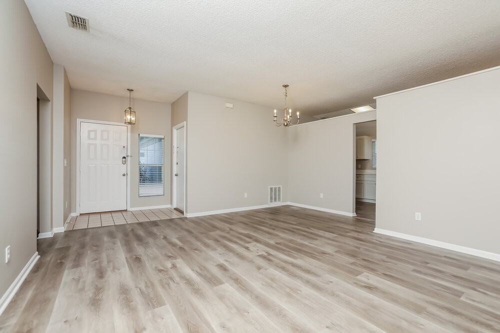 7741 Wicklow Cir - Photo 3 of 16