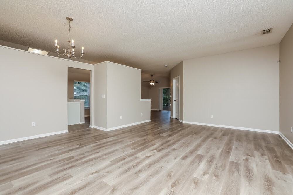 7741 Wicklow Cir - Photo 4 of 16