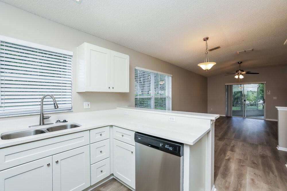 7741 Wicklow Cir - Photo 7 of 16