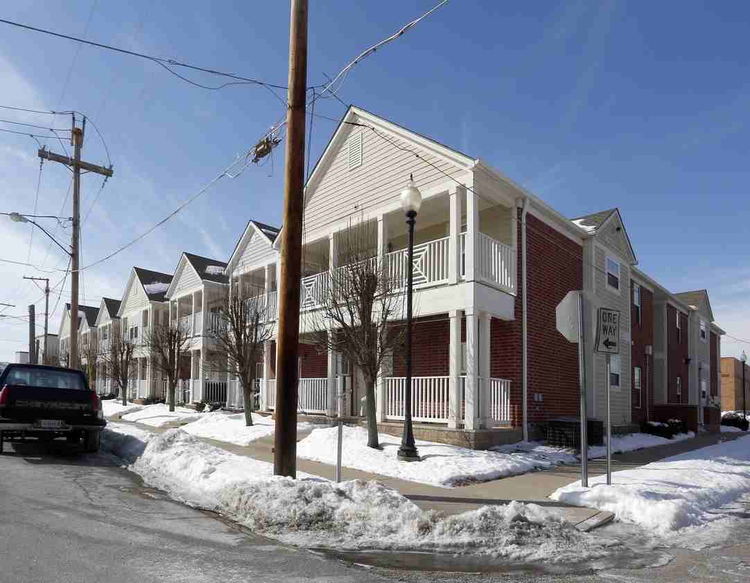 Howard Square - Photo 3 of 12