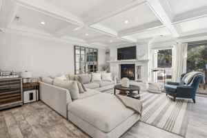 featured image of 50 Hubbard Ln