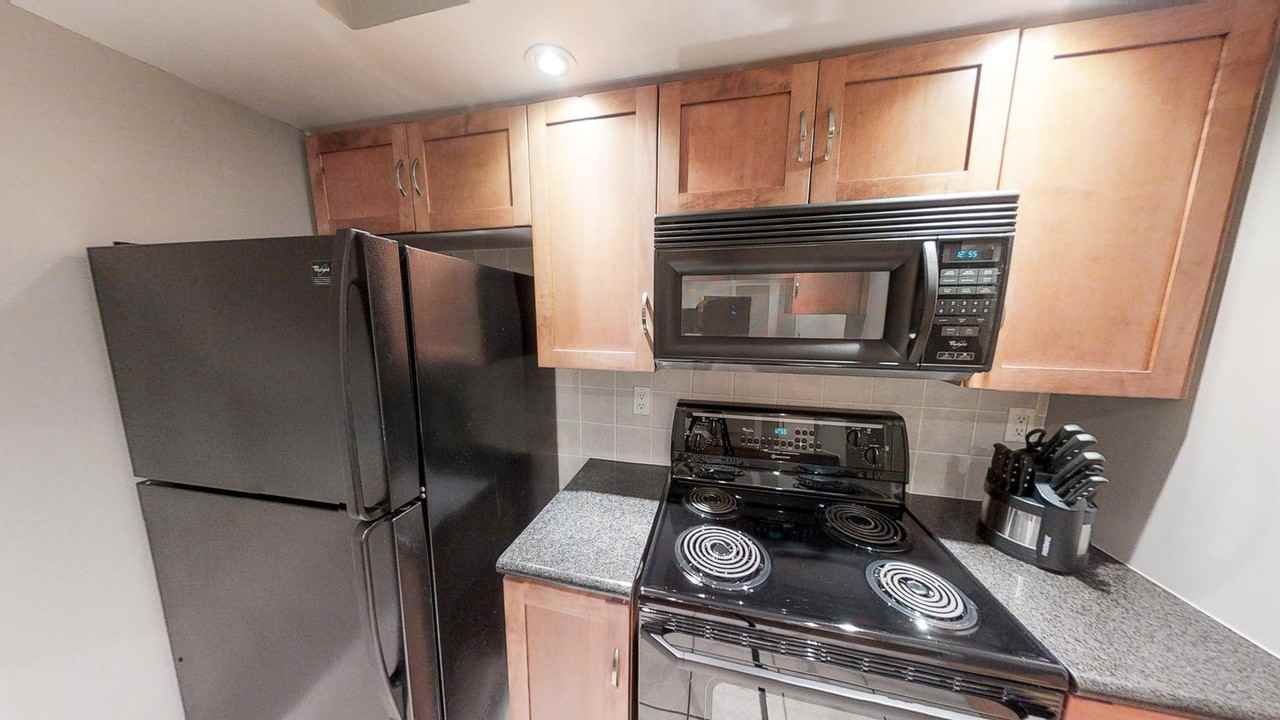 270 Wellington St W #1030946P - Photo 7 of 10