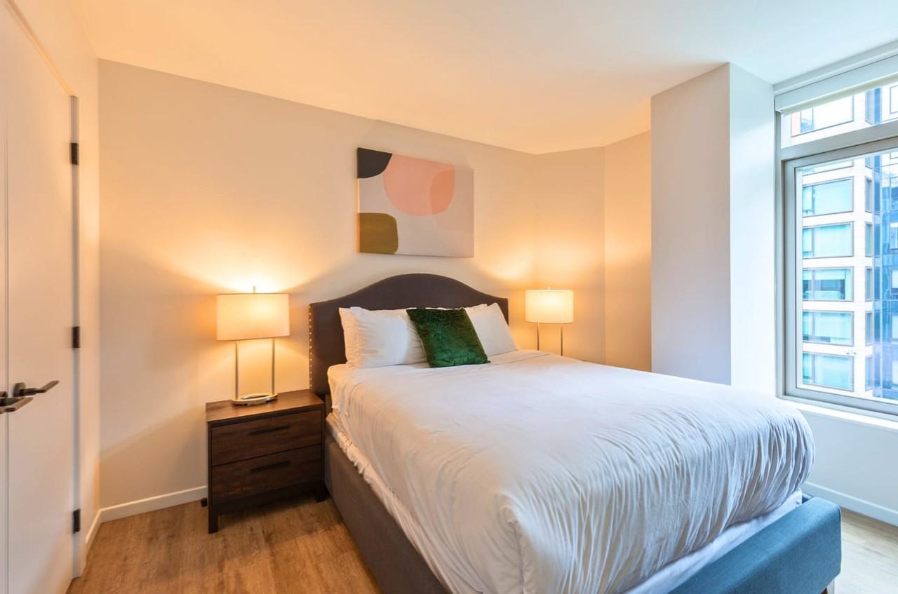 131 Seaport Blvd #1050362P - Photo 6 of 14