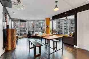 689 Abbott St - Photo 1 of 1