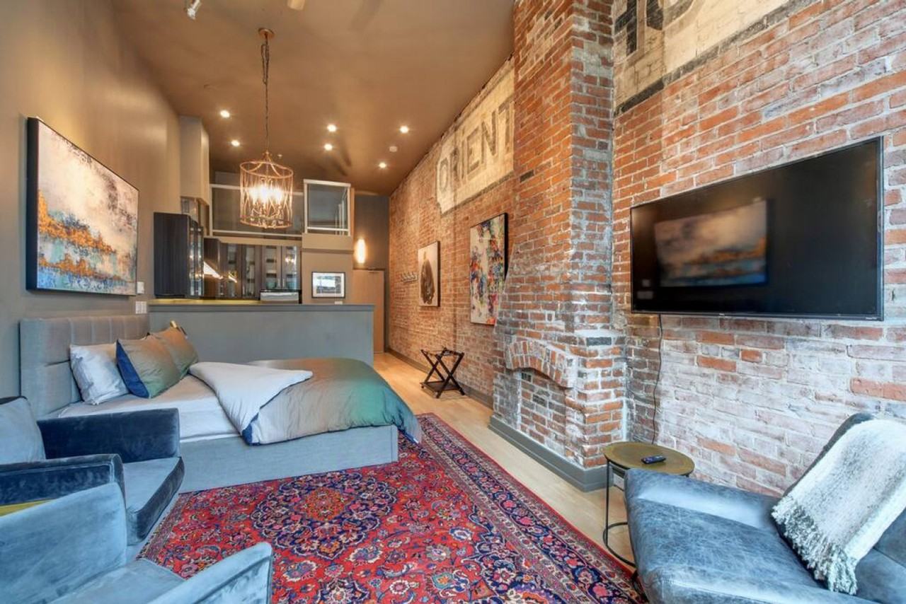 562 Yates St #1051949P - Photo 3 of 18