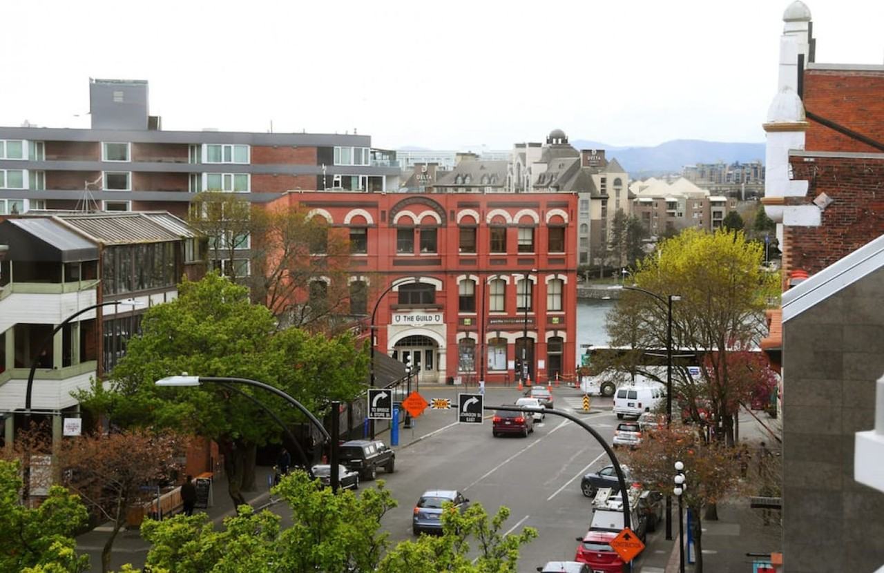 562 Yates St #1051949P - Photo 7 of 18