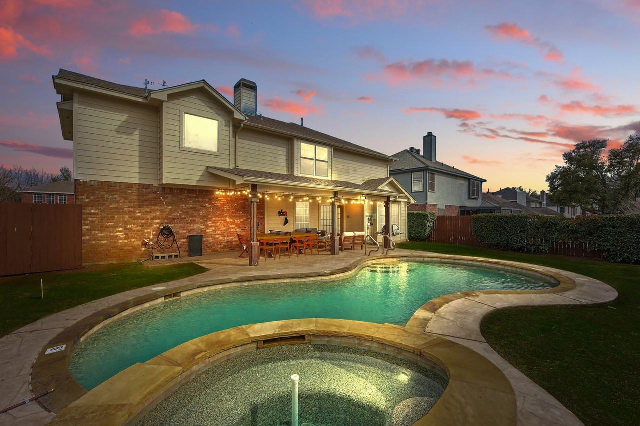 2825 Waverly Rd #1060868P - Photo 4 of 50