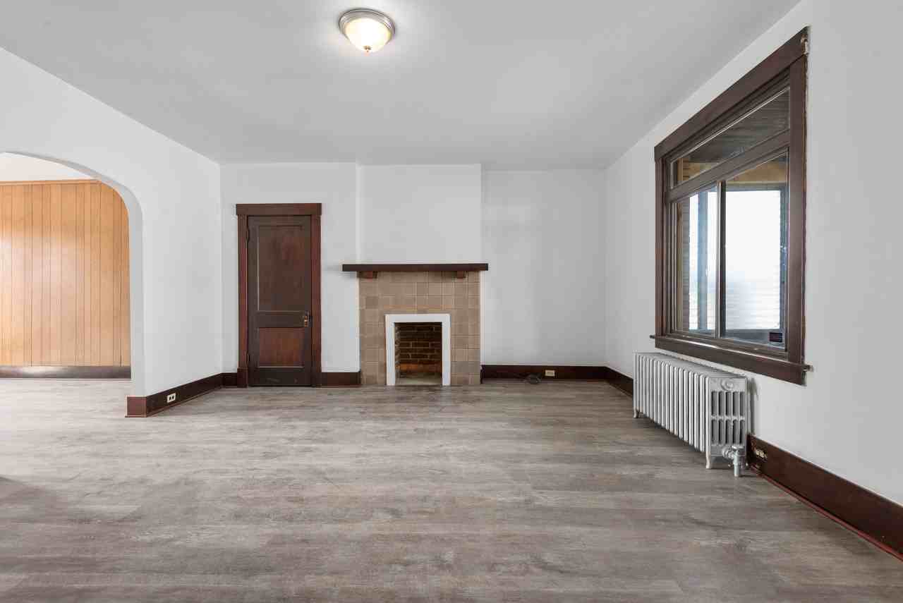 326 Anthony St #15064204 - Photo 6 of 25