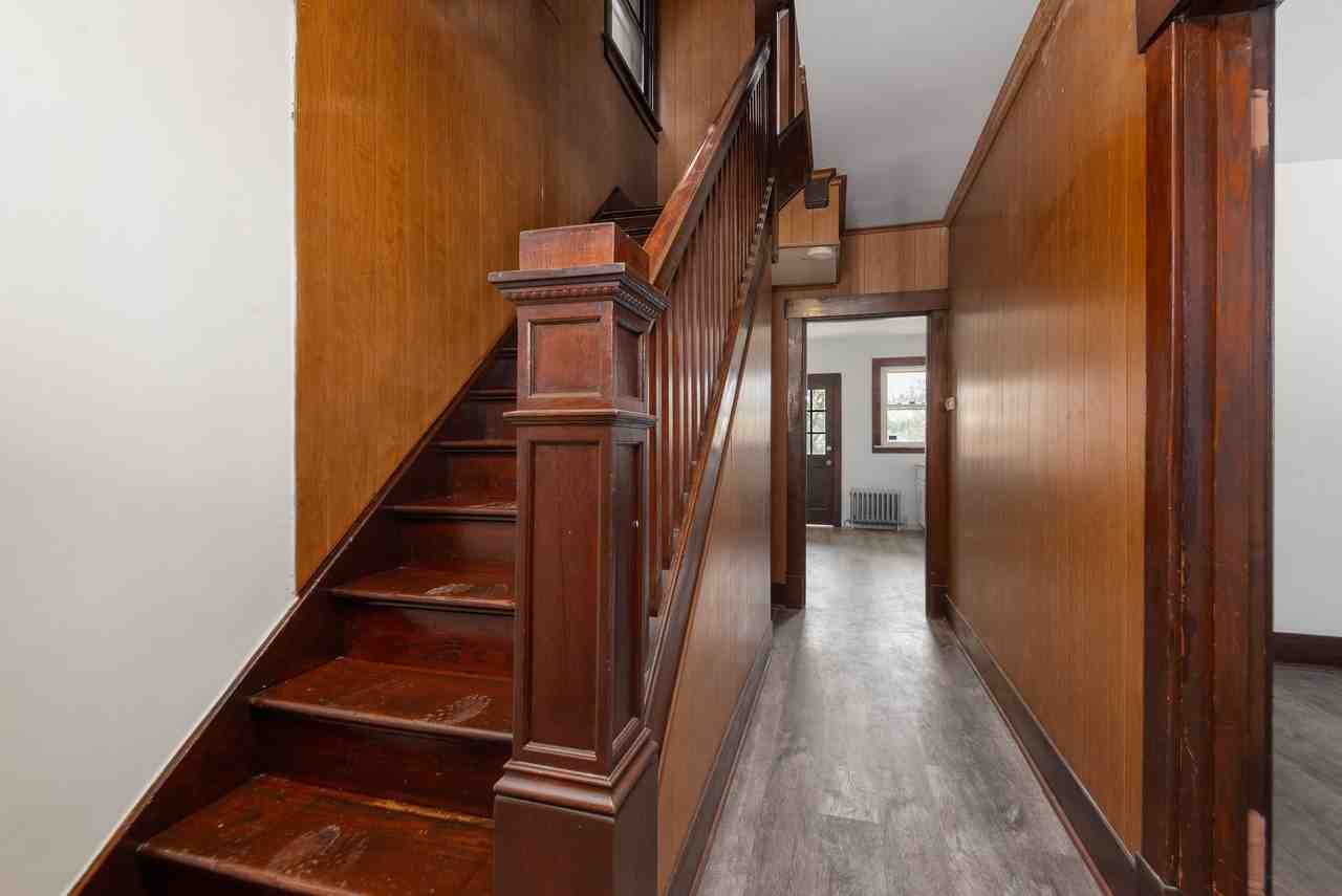 326 Anthony St #15064204 - Photo 2 of 25