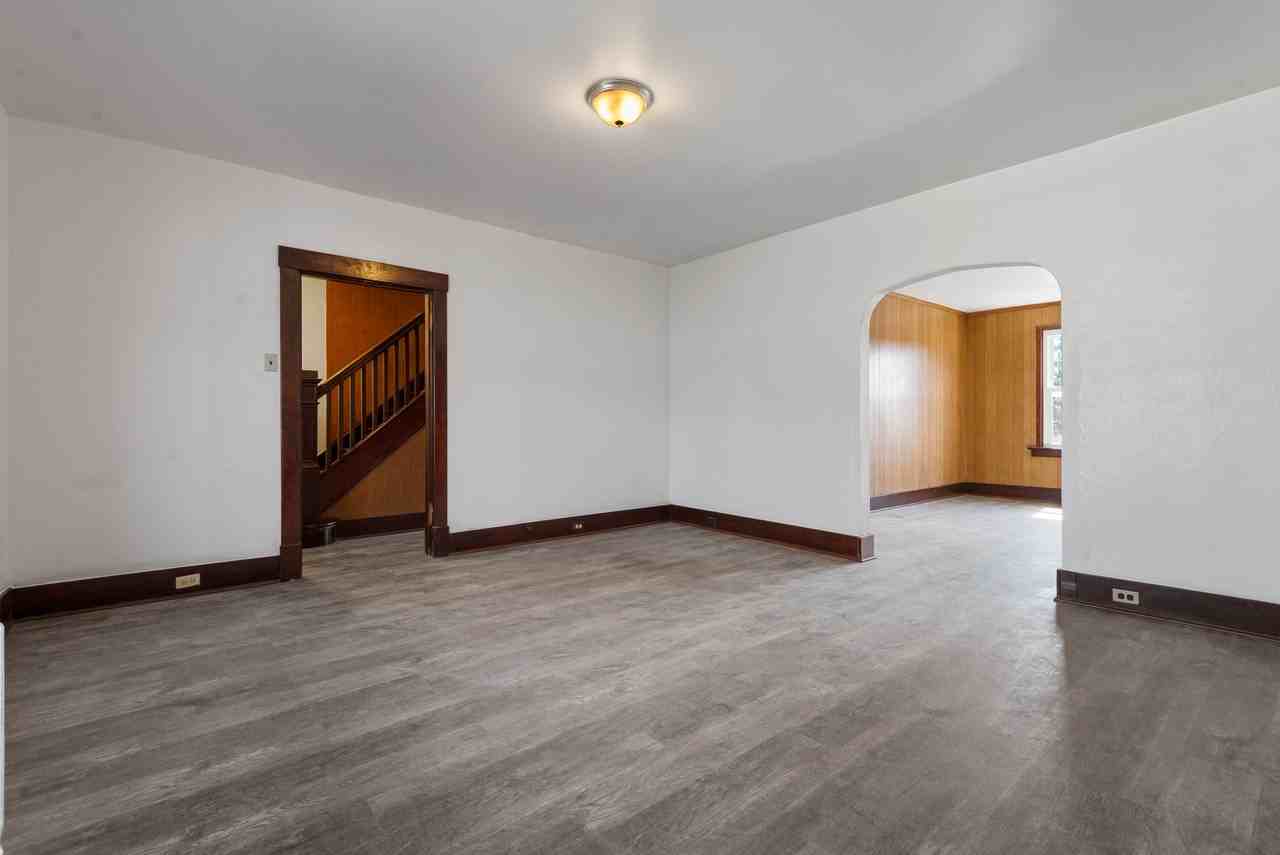 326 Anthony St #15064204 - Photo 7 of 25