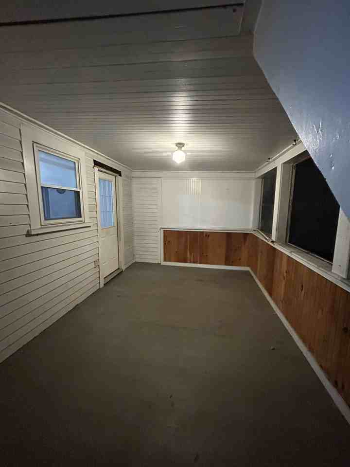 42 Elm St - Photo 2 of 8