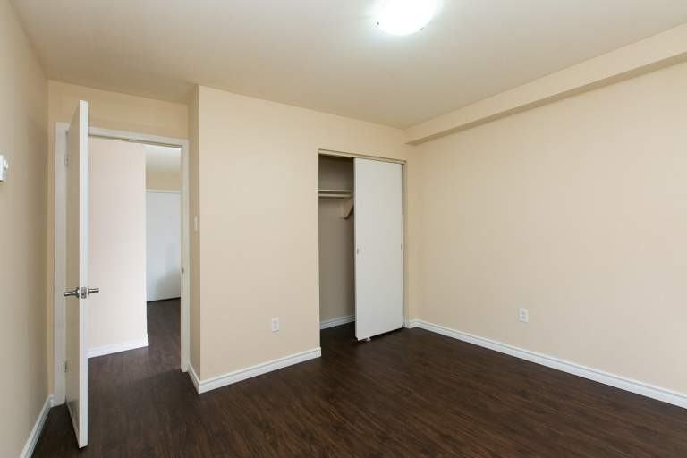 45-49 Surrey Street East - Photo 5 of 13