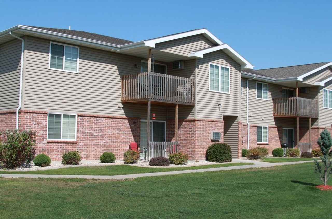 2770 Kadlec Drive - Photo 3 of 50