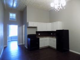 featured image of 121 W Broadway Ave