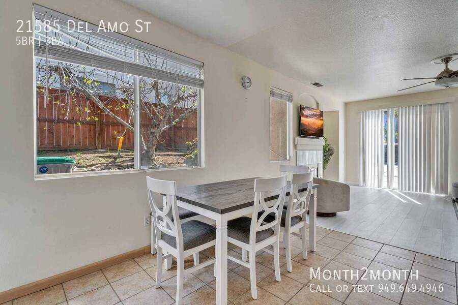 21585 Del Amo St - Photo 7 of 45