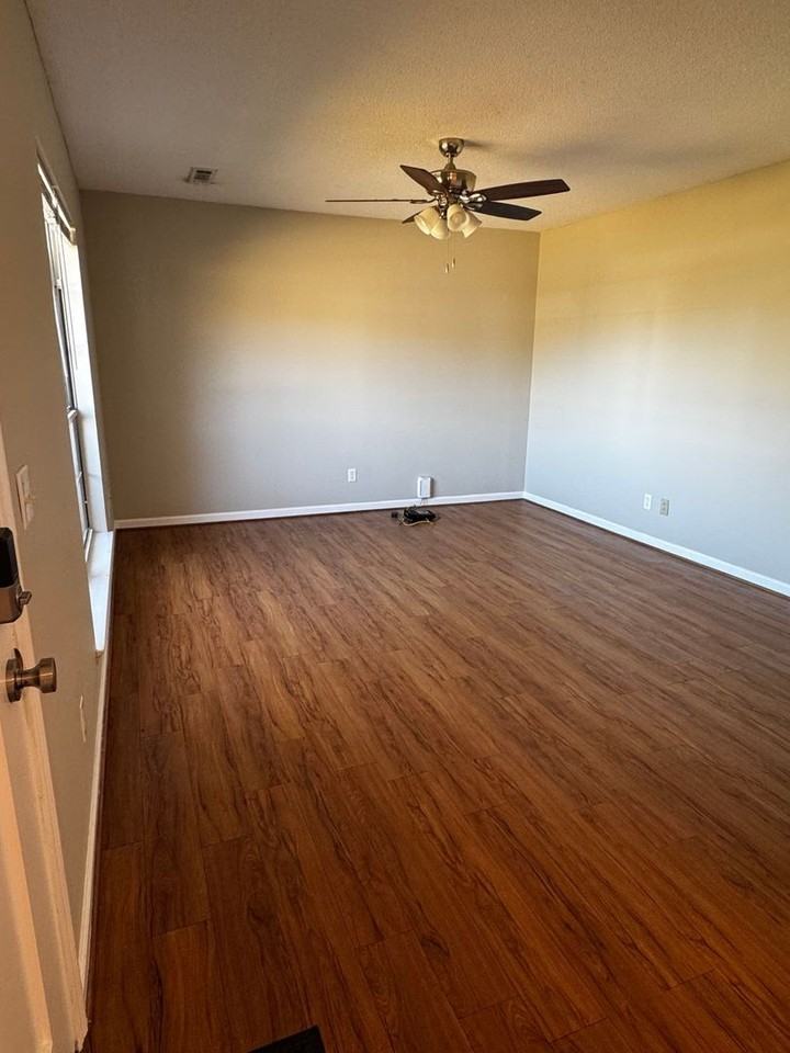 333 Weisenbaker Road - Photo 6 of 17