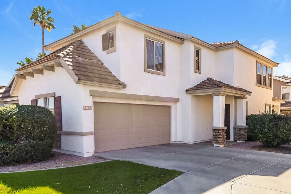 8755 E Kilarea Ave - Photo 4 of 17