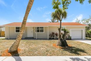 1142 Monroe Blvd - Photo 1 of 1