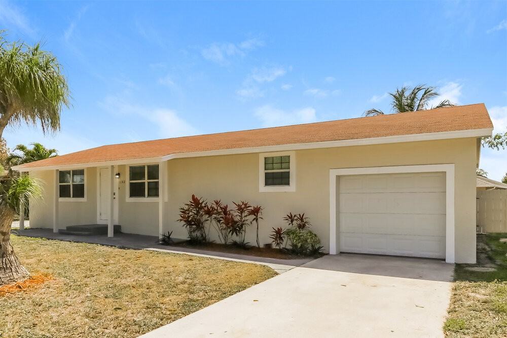 1142 Monroe Blvd - Photo 3 of 16