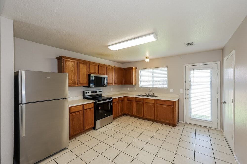 7232 Autumn Glen Dr - Photo 7 of 16
