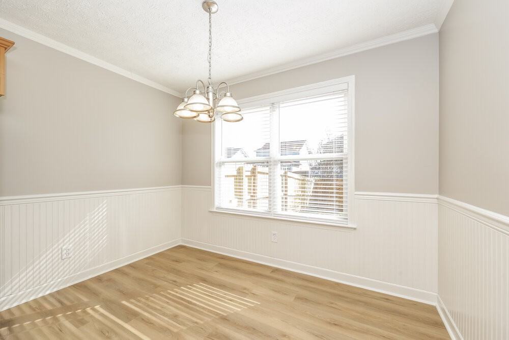 1613 Beaconcrest Cir - Photo 6 of 17