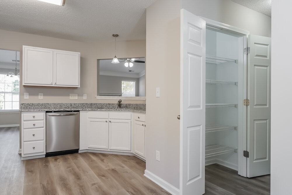 101 Leafmore Ct - Photo 7 of 16