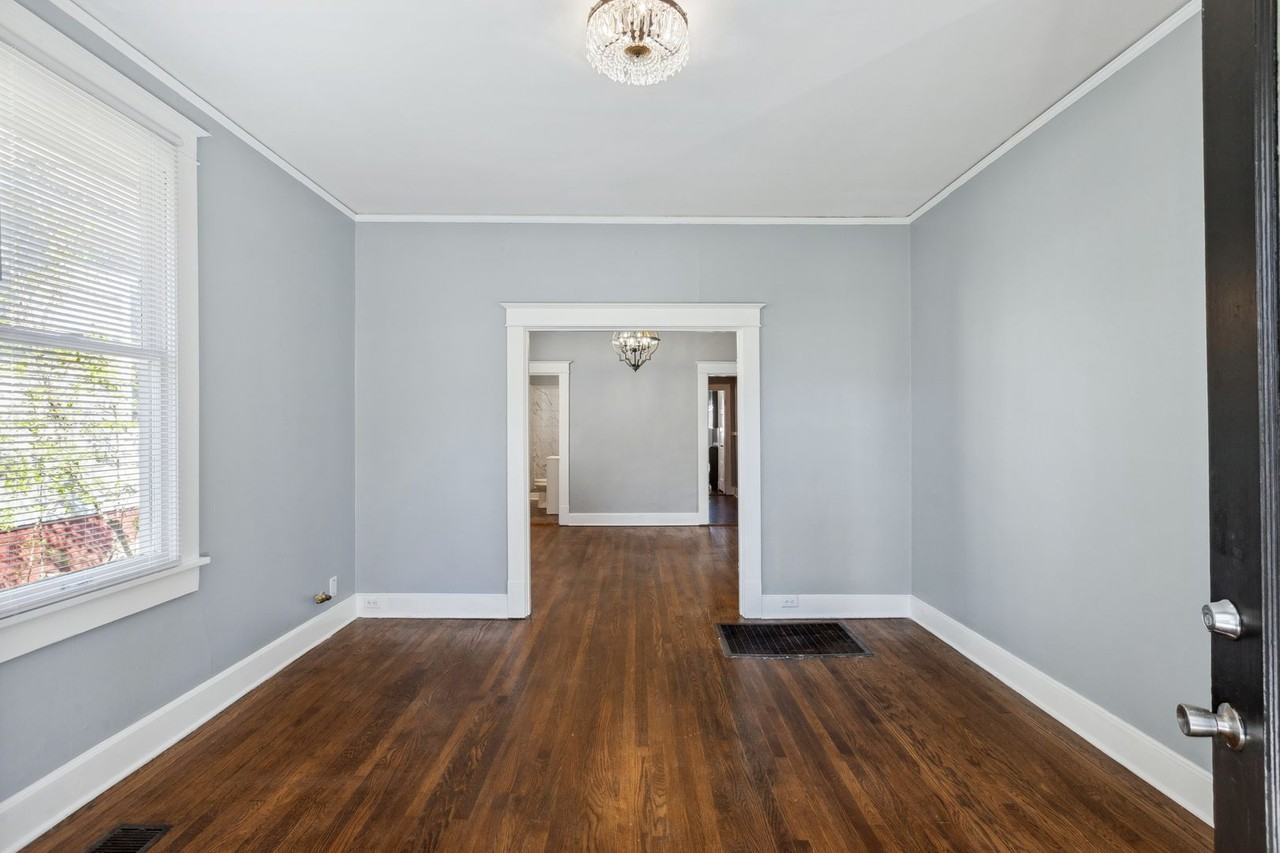 664 Landis St - Photo 3 of 22