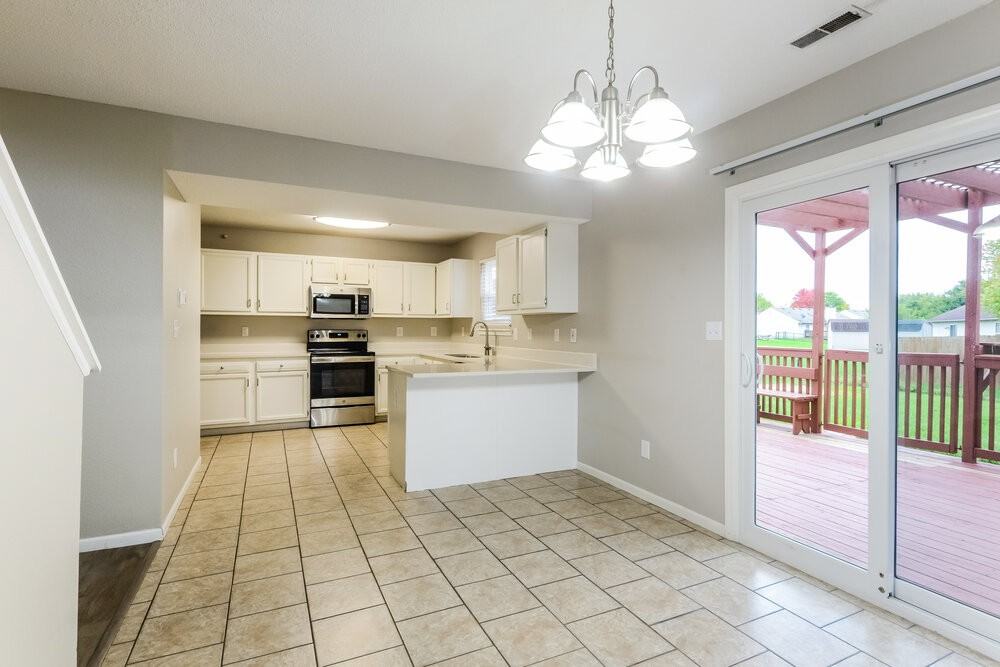 710 Millbrook Dr - Photo 6 of 17