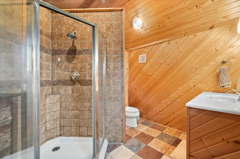 1018 E Clarke St #1018 - Photo 3 of 21