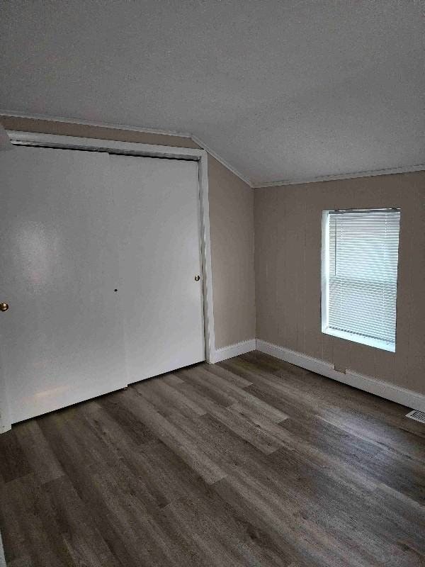 15 1/2 Scott Street - Photo 3 of 16