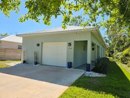 featured image of 4966 Andrew Ave