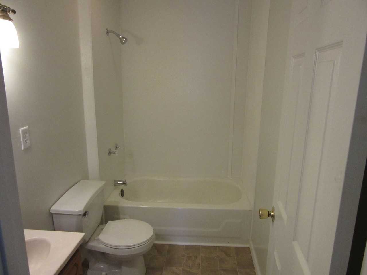 1301 2nd Ave - Photo 3 of 7