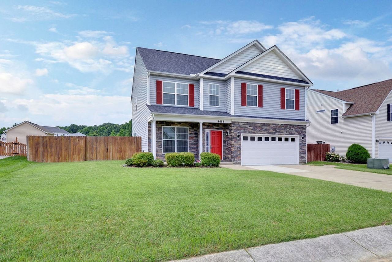 4688 Yeardley Loop - Photo 3 of 38
