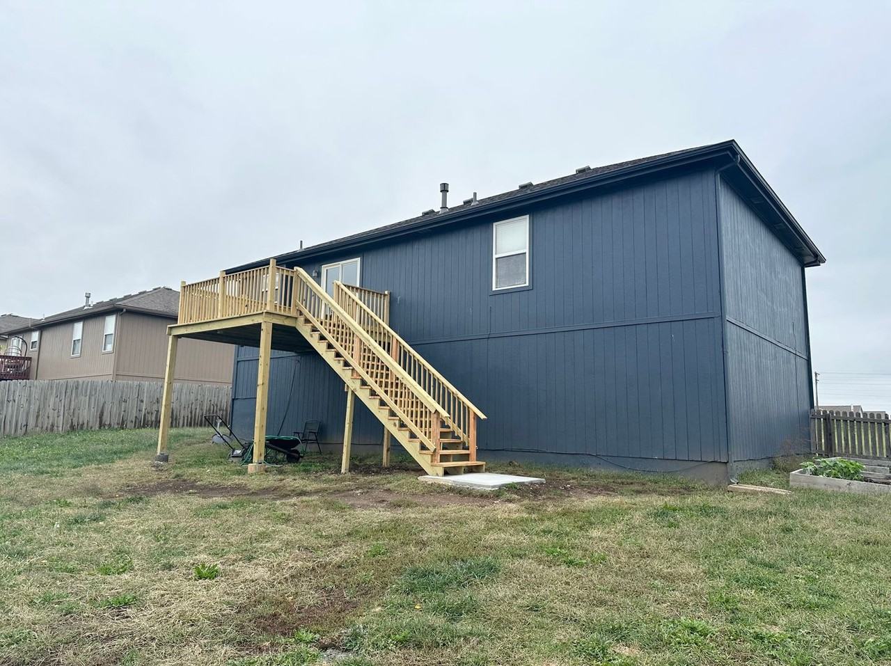 612 Fall Creek Dr - Photo 3 of 16